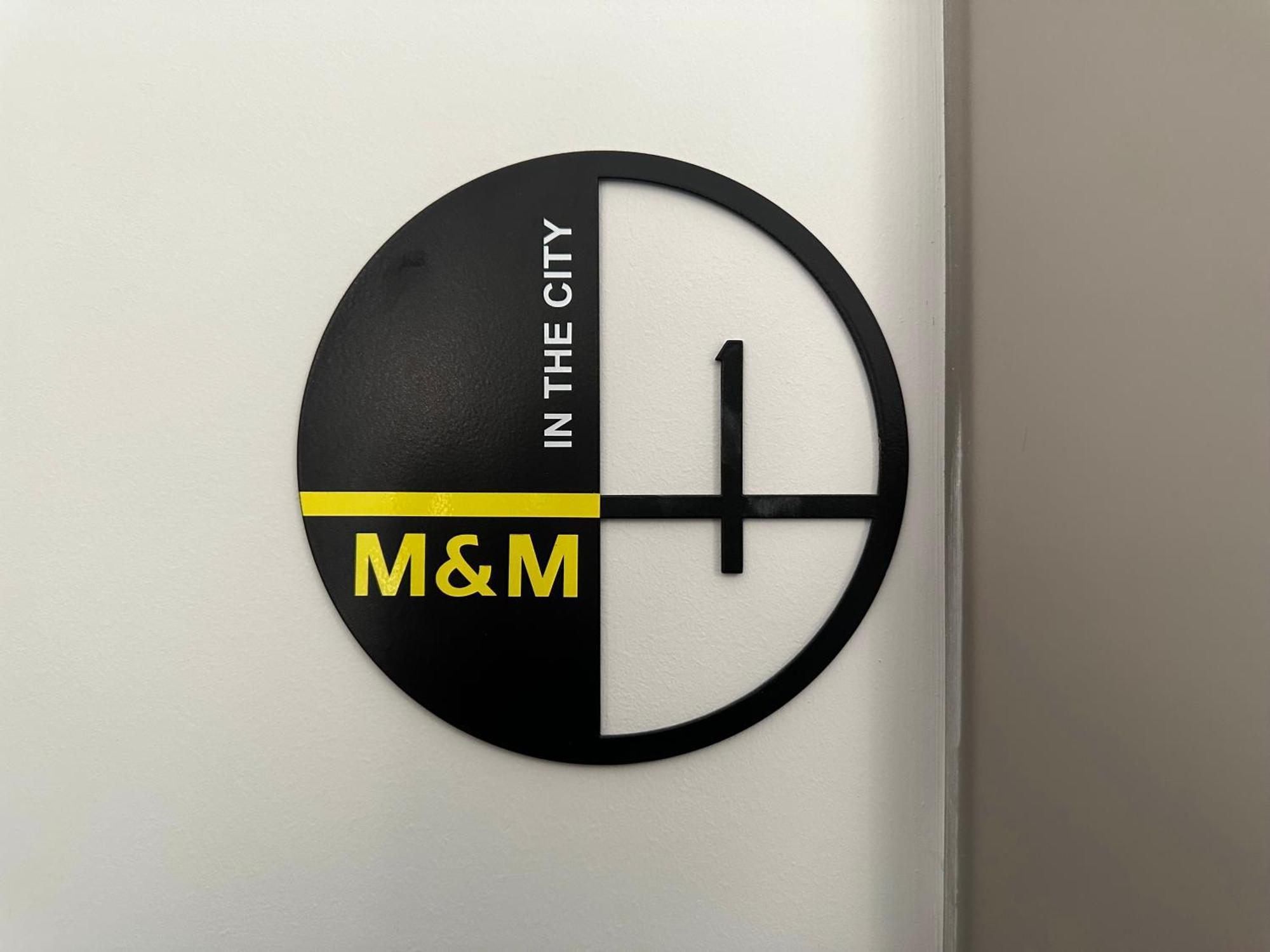M & M - Boutique Apartments Aten Exteriör bild