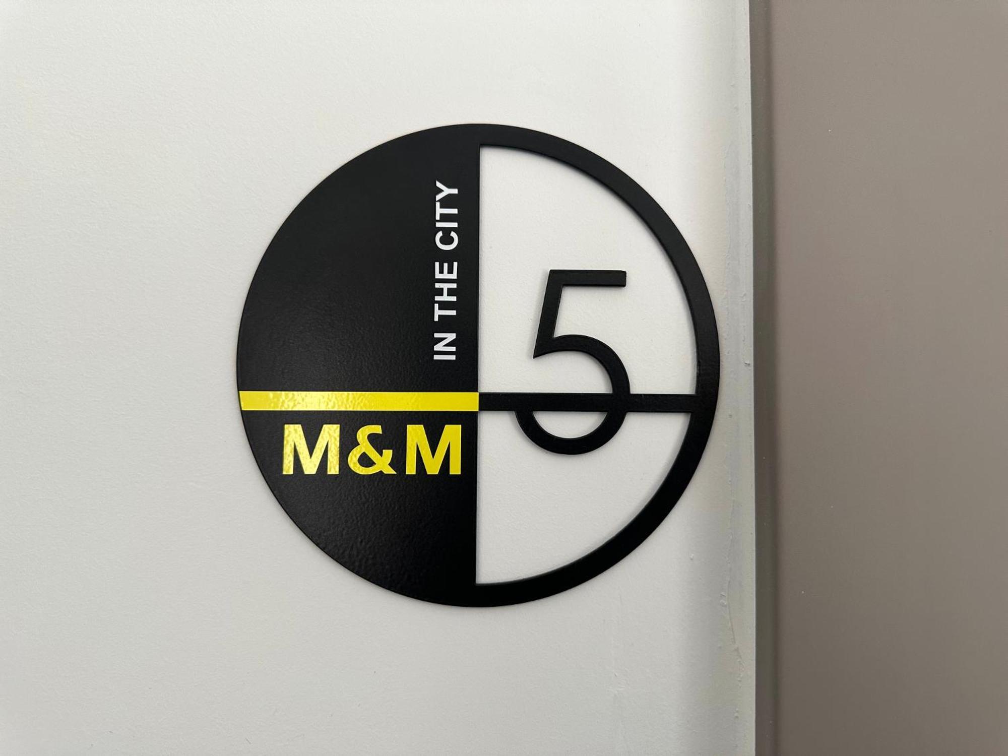 M & M - Boutique Apartments Aten Exteriör bild