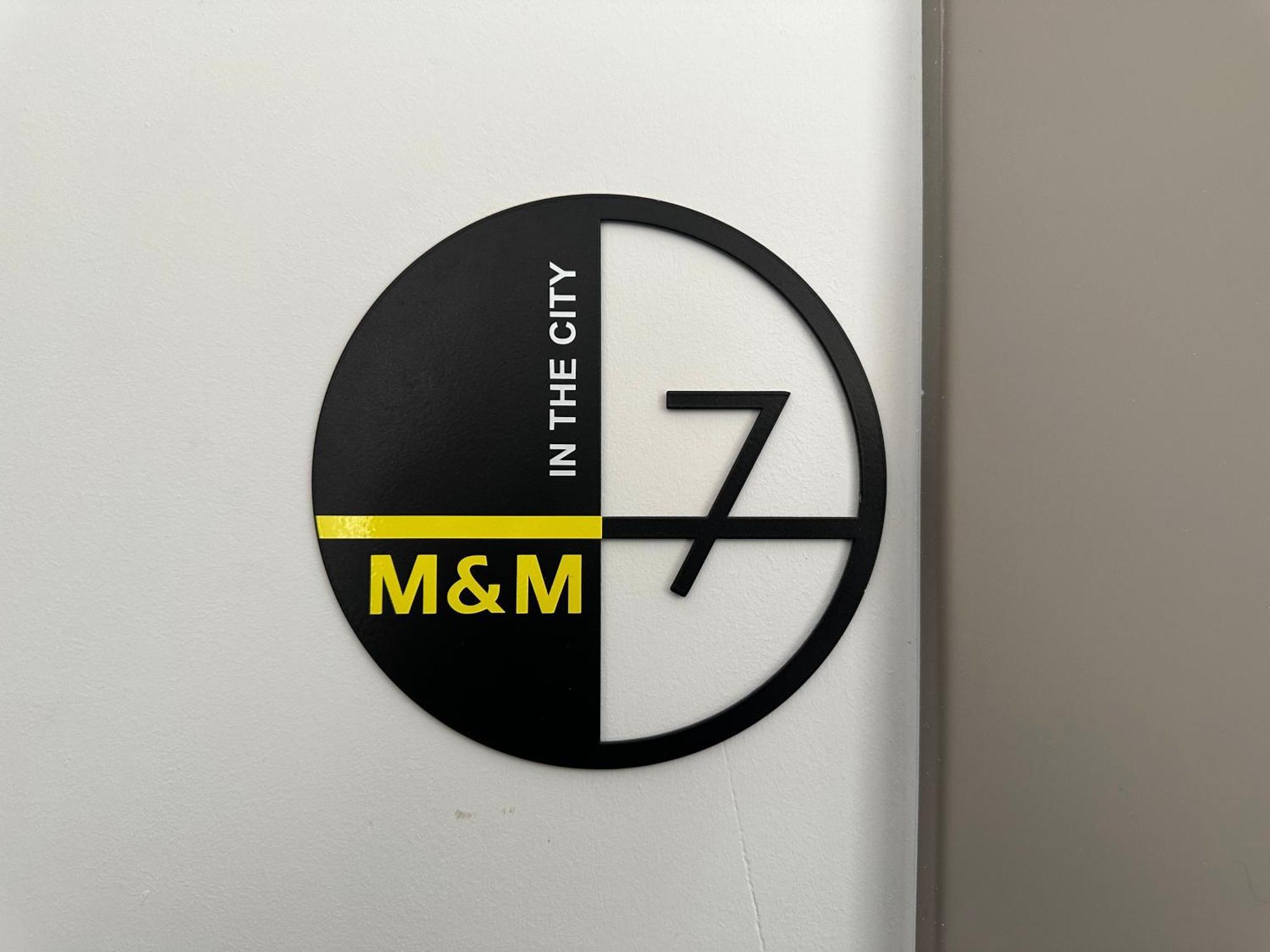 M & M - Boutique Apartments Aten Exteriör bild